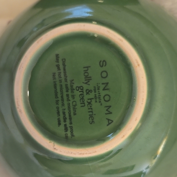 Two Sonoma Green and Red Holiday Bowls - Picture 4 of 5